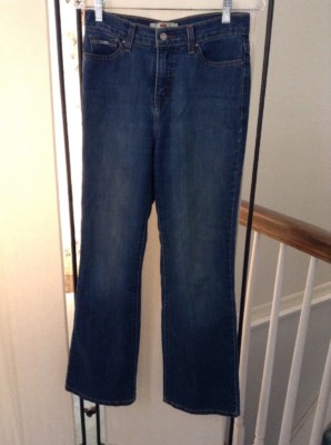 Levi s 512  Bootcut Perfectly Slimming A63