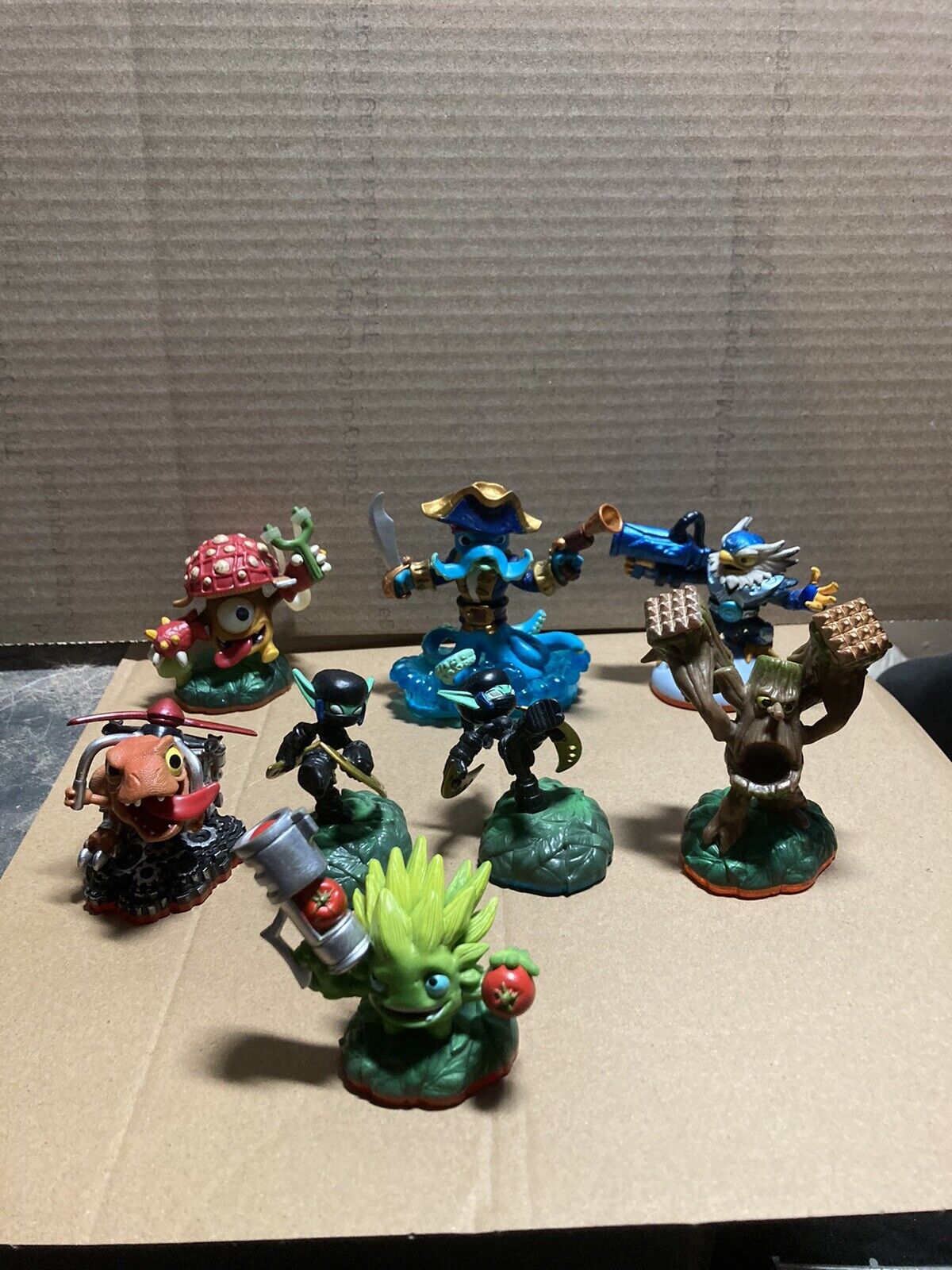 Picture 1 of 8