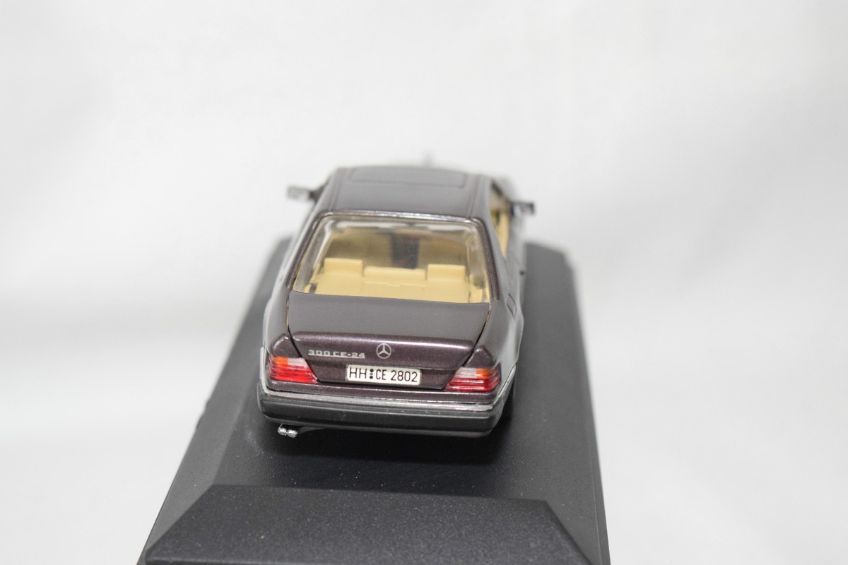 ミニカー MINICHAMPS Mercedes-Benz 300 CE-24 Coupe MINICHAMPS MERCEDES BENZ 300 CE-24 COUPE BORNITE BROWN MINT