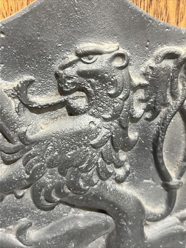Rampant Lion Scottish English Coat of Arms Sculpture 3D Plaque Cast Metal, Wood - Picture 7 of 12