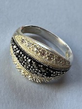 925 Marked Clear Rhinestone Flanking Silver Marcasite Tapered Band Ring Size