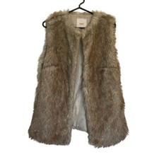 Pull And Bear Faux Fur Vest Women’s Size L - Neutral Mobwife Statement Piece