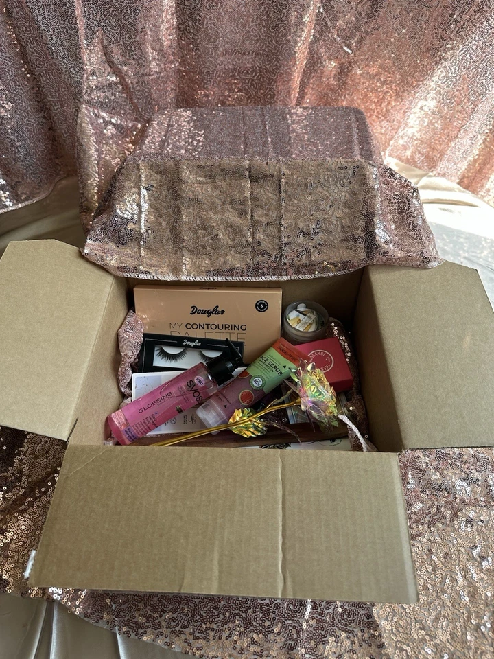Swarovski Schmuck, Douglas Schminke Beauty Geschenkbox uvm. ❤️ - Bild 3 von 4