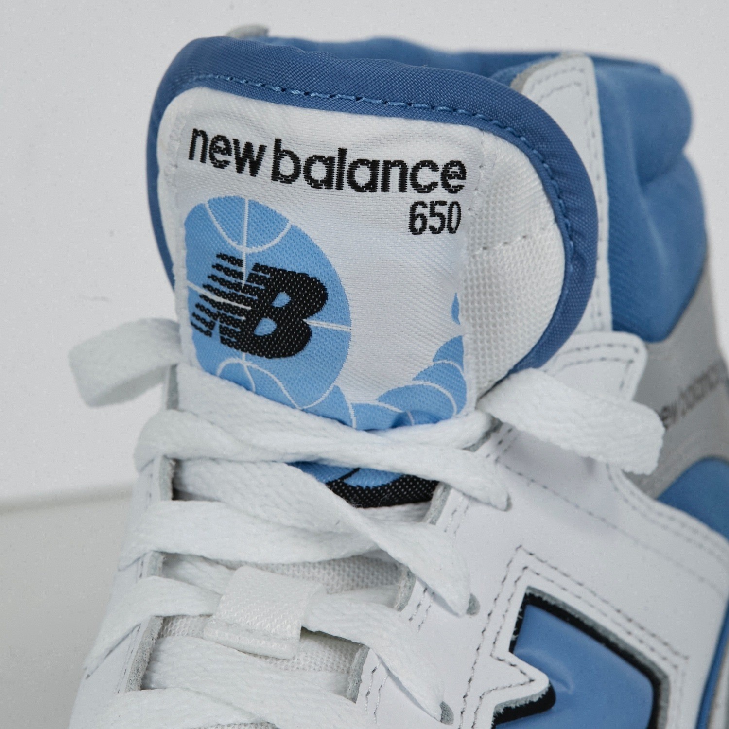 New Balance 650 High Top Sneakers White Light Blue Mens Size 10 D thumbnail 5