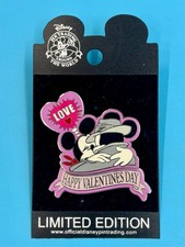Disney 2006 LE 500 Happy Valentine’s Day Pin w/ Mickey & Minnie Kissing – New