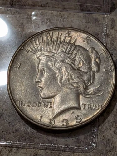 1935 Peace Silver Dollar $1,  Uncirculated Sed Pics Lovely  666