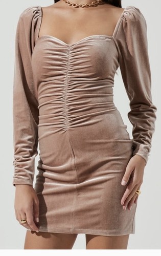 ASTR the Label Ellsmere Velvet Ruched Long Sleeve Mini Dress Women M Champagne