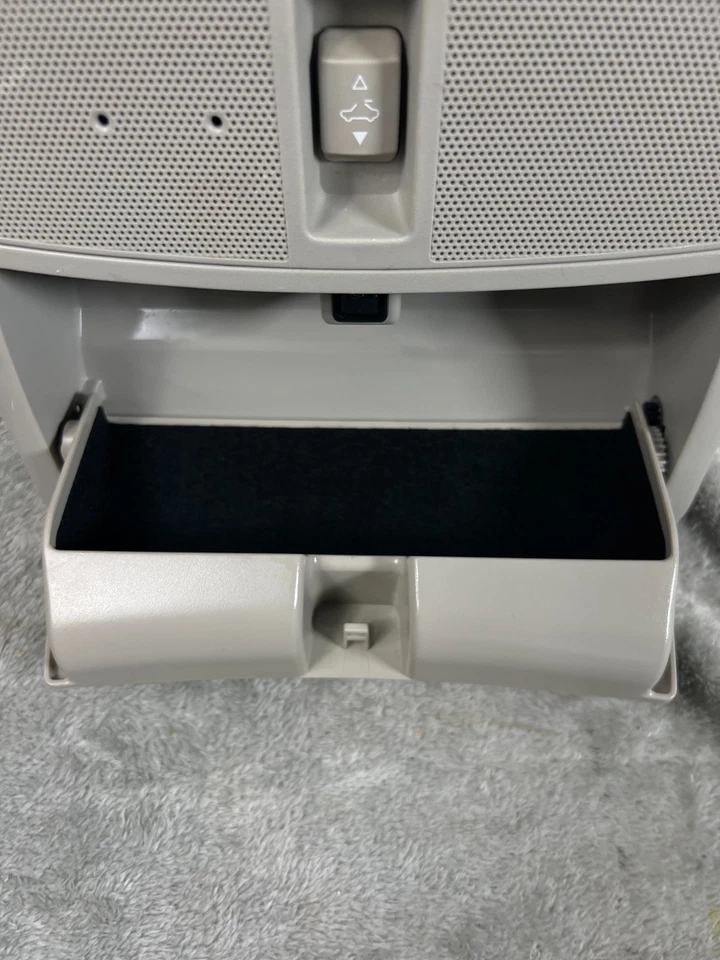 2013-2018 年日产 Altima Overhead 控制台圆顶地图灯带天窗开关原始设备制造商 — 第 4/4 张图片