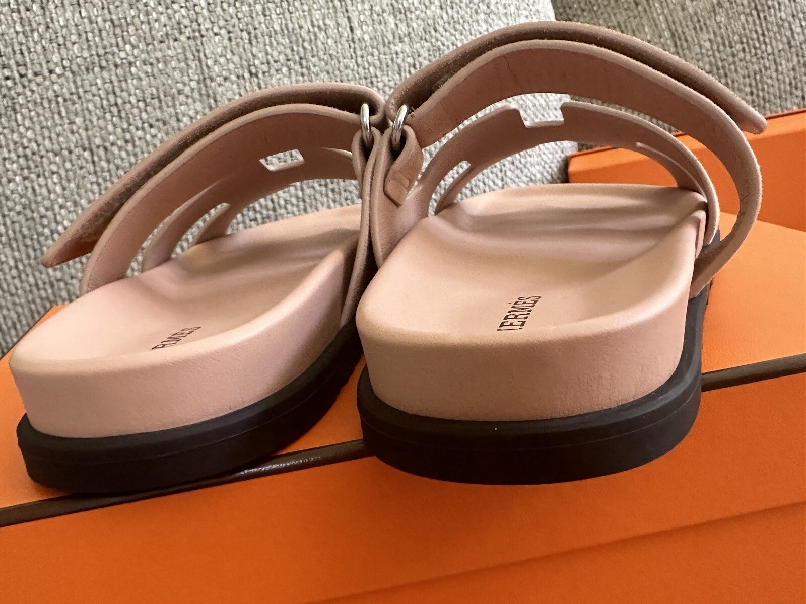 Size 37EU NIB HERMÈS Nude Suede Women’s Chypre Sandals w/ Receipt image 8