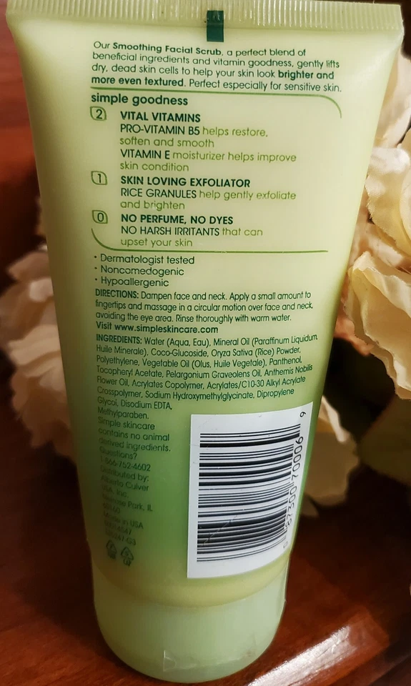 Simple Facial Scrub Smoothing Vitamin E B5 Gently Exfoliates DISCONTINUED 5oz - Image 2 of 2