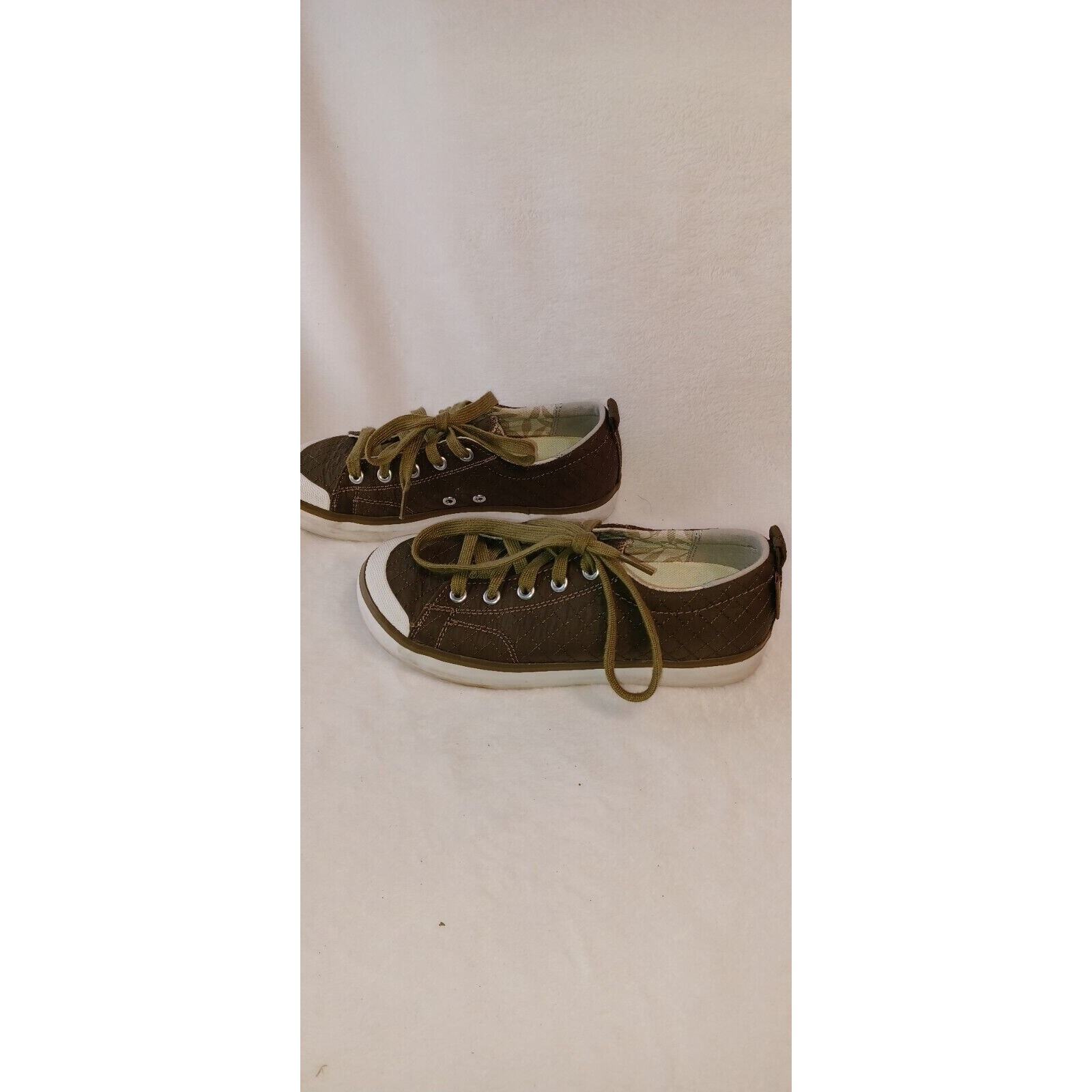 Scarpe basse sneakers Keen Elsa II trapuntate stringate verde oliva da donna taglia 5 5
