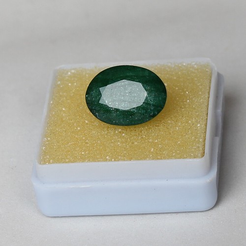 Naturel Colombien Vert Émeraude 6.65 CT Coupe Pierre