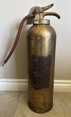 General Quick Aid Fire Guard Model WC-400 Fire Extinguisher Vintage Decor EMPTY