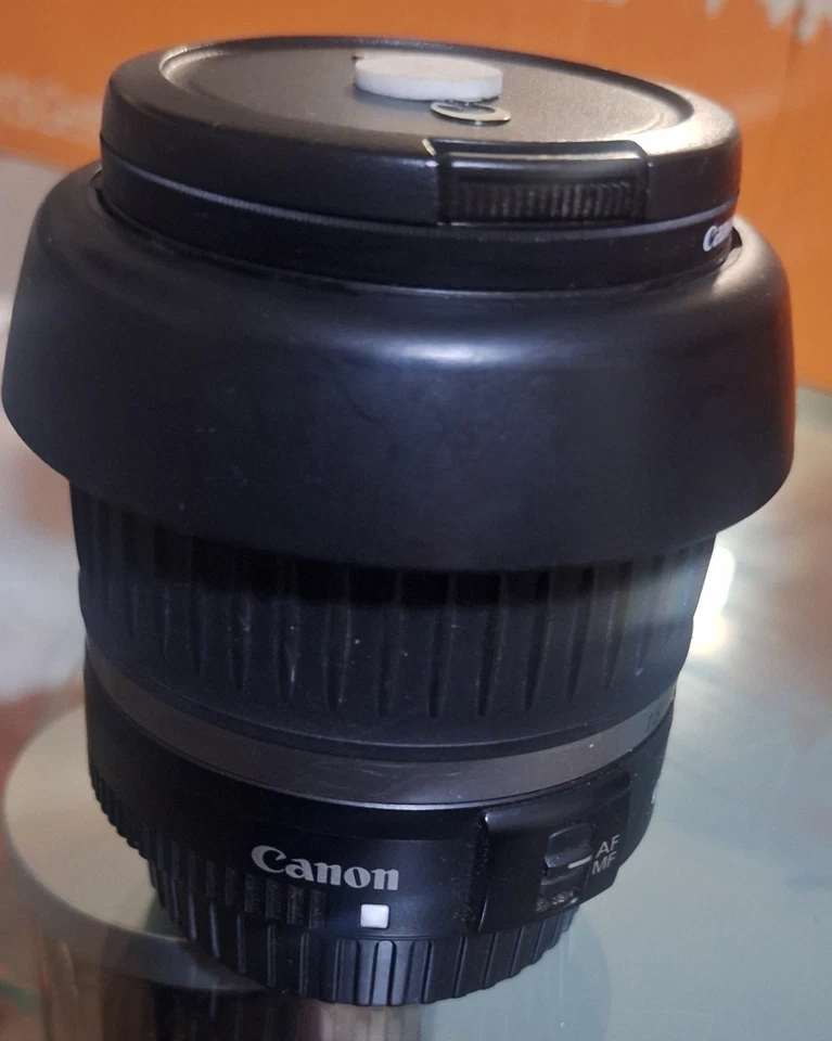 Objetivo zoom estándar Canon EF-S 18-55 mm Foto 3 de 4