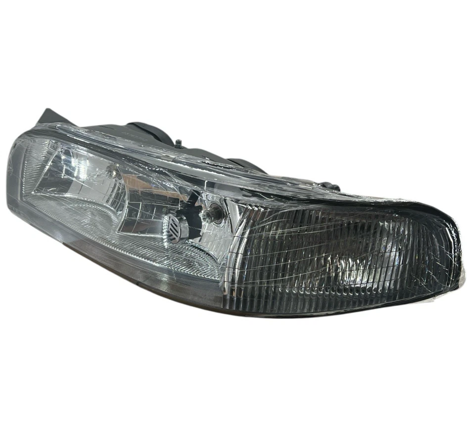 OEM GM 16525997 1997-99 BUICK LESABRE DRIVERS, FARO LATERAL IZQUIERDO / FARO ANTINIEBLA ASM. Foto 3 de 4