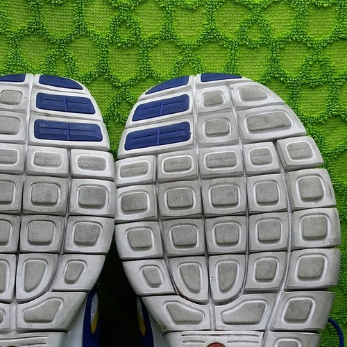 NIKE LIVESTRONG VERY FIRST RARE EDITION OF SHOES MEN'S SIZE-10 USED CONDITION!!! - 第 18/23 張圖片