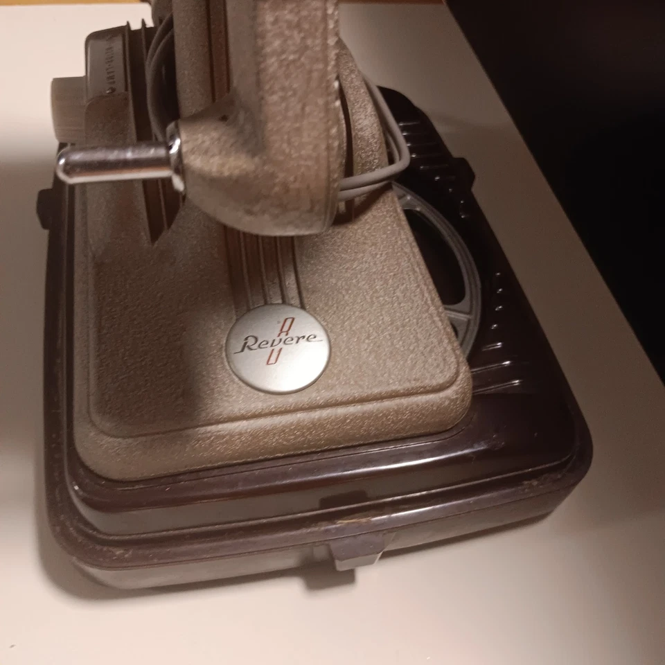 Кинопроектор Revere Model P-90 - Изображение 4 из 4