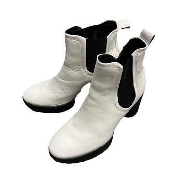 NEW ECCO Shape Sculpted Motion 55 Chelsea Ankle White Boot US 7-7.5 ~ EU 38