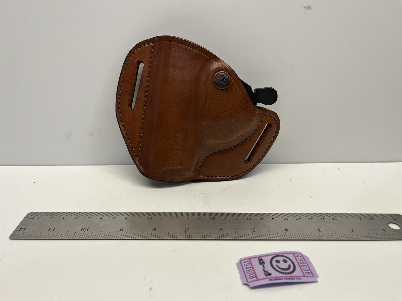 Bianchi 82 Carrylok Hip Holster - Size 12A For S&W M&P .40, Right Hand, FingerLok Retention, 16° Cant - View #3