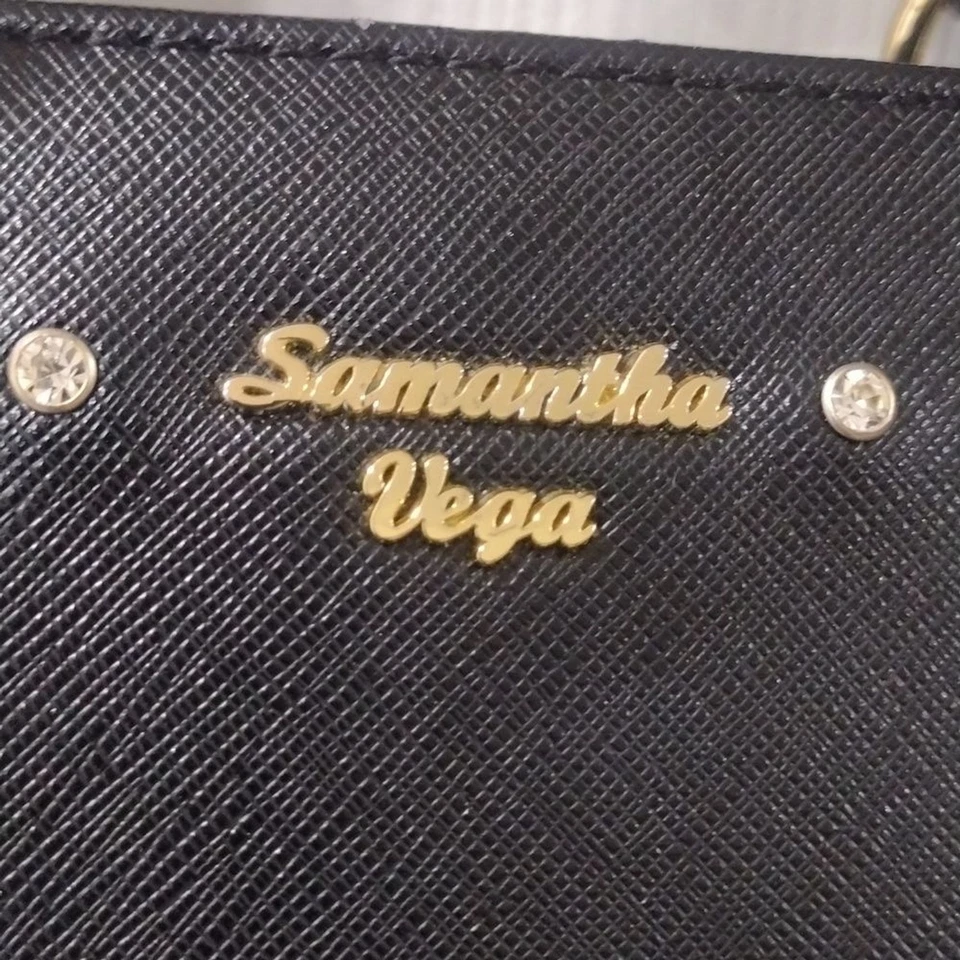 Samantha Vega Black Leather 2 ways Shoulder Bag Handbag - Good Condition - Image 2 of 4