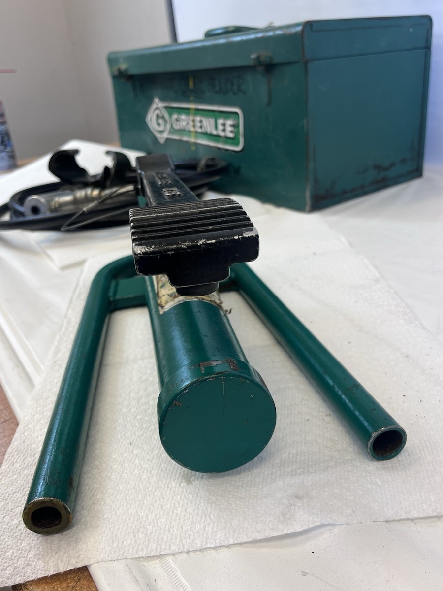 GREENLEE 800 HYDRAULIC CABLE BENDER WITH GREENLEE 1725 HYDRAULIC
