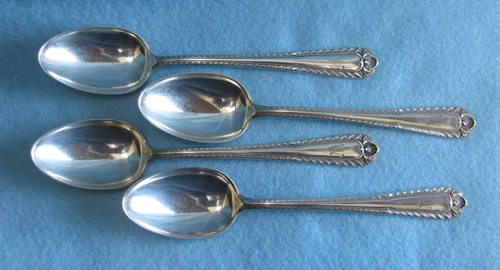 4 Vintage Sterling Silver Teaspoons International Company "Gadroon" Monogramed W
