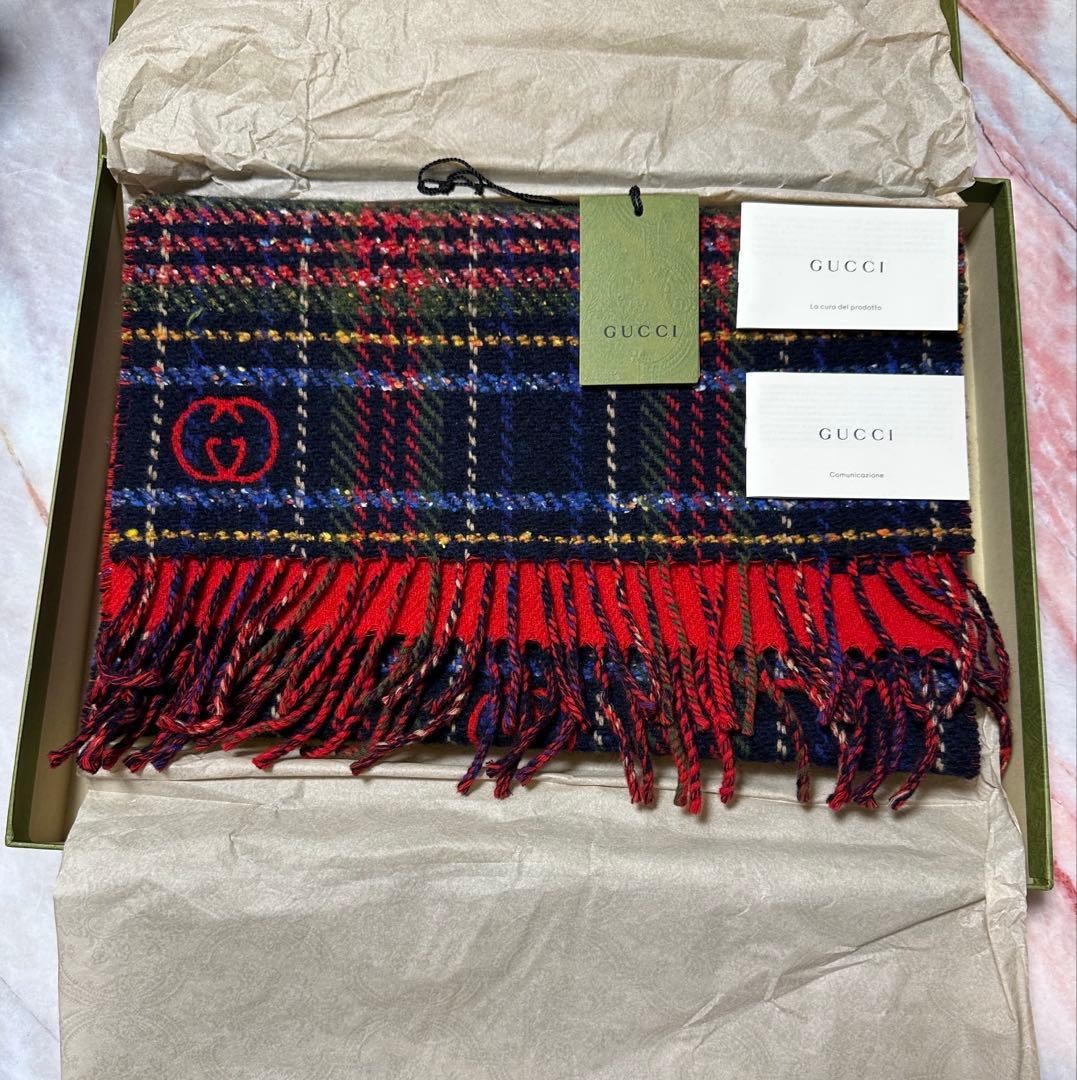 Authentic GUCCI Reversible Checkered Red Scarf - … - image 2