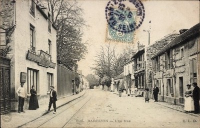 Ak Barbizon Seine et Marne, Eine Straße in  türkisfarbener... - 4761531