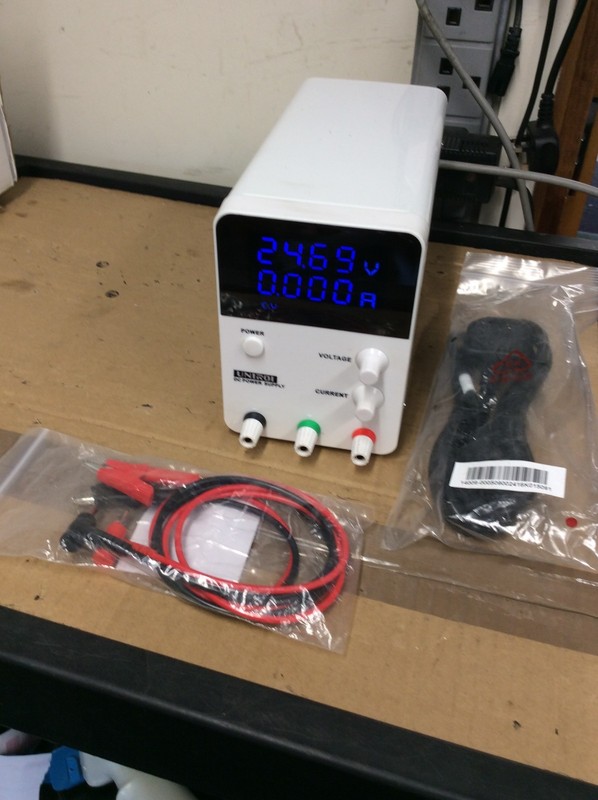 Bench Power Supply UPC305s