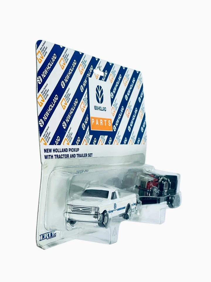 Ertl 384EO New Holland Pick-Up Tractor and Trailer Set - 1995 1/64 Diecast - Image 2 of 4