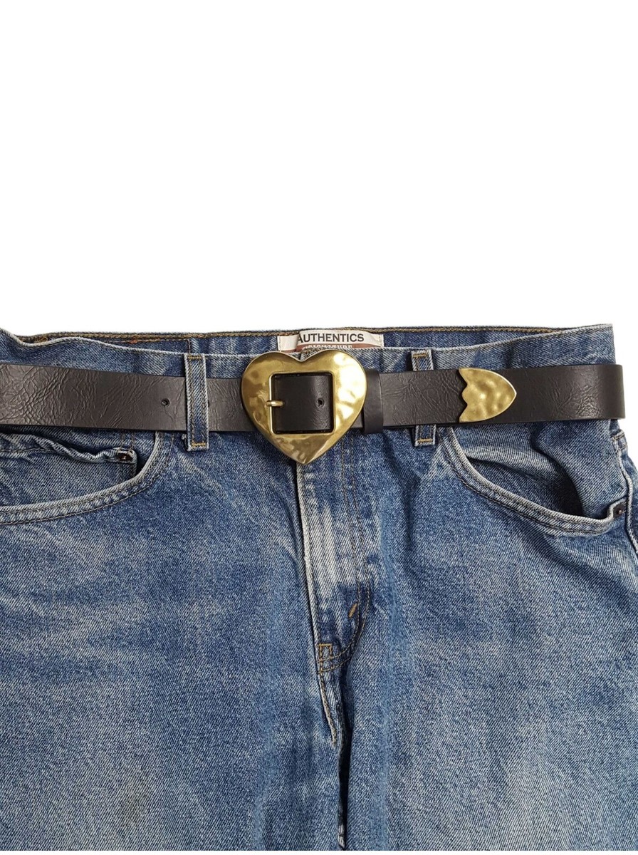 é Heart buckle belt LINSI - Faux Leather Heart Buckle Belt | YesStyle