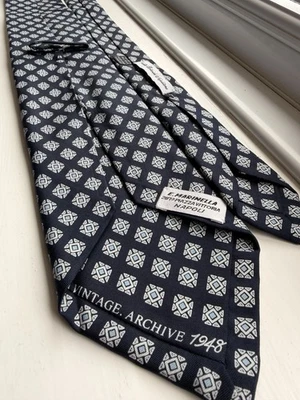 E. Marinella King Charles III maßgeschneiderte marineblaue Krawatte 100% Seide - Bild 1 von 3
