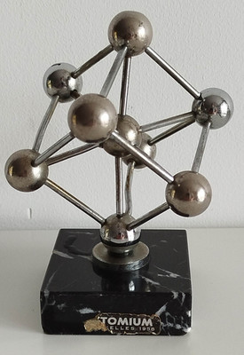 Rare Metal Monument Atomium Brussels World's Fair Souvenir Marble Paperweight