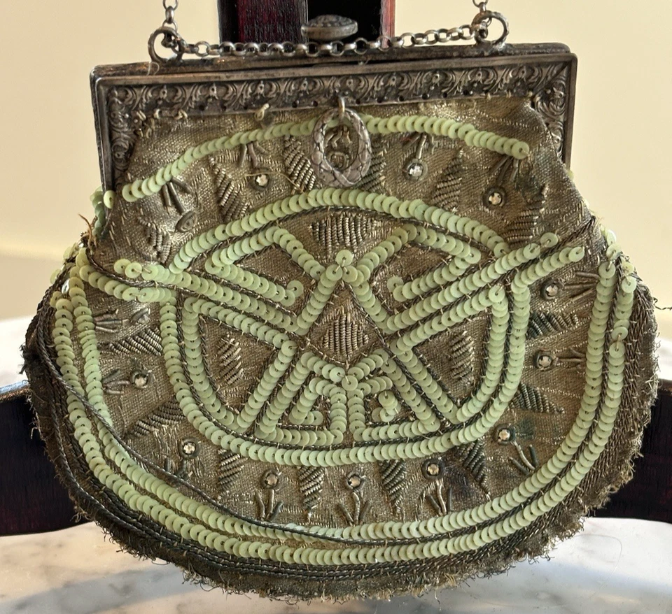 Cartera de noche victoriana vintage de lentejuelas verdes, rara antigua moda regalos para ella Foto 2 de 4