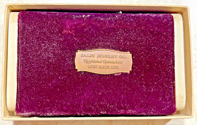 Antique Ladies Art Deco Bulova White GF Watch & Velvet Bulova Presentation Box Ladies BULOVA Watch BOX~ Vintage~ Velvet Presentation Case  main image 3