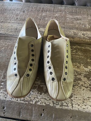 Vintage Brunswick Bowling Shoes Men's Tam Beige Size 9.5 Women's 11
