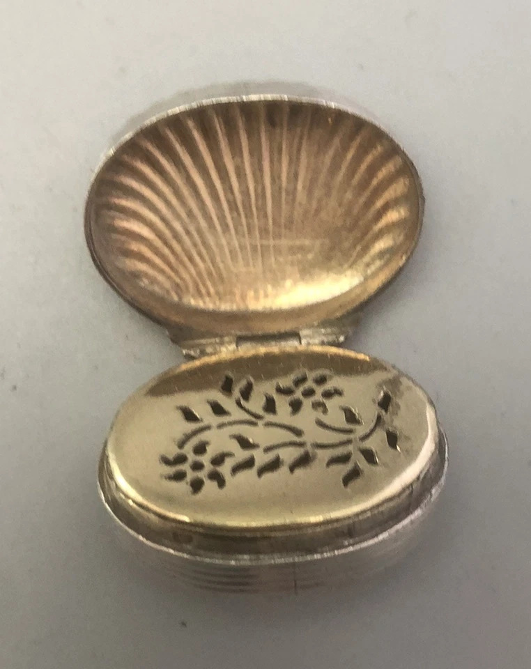 Vinagreta de plata George III Birmingham 1802 AF ALZX Foto 4 de 4