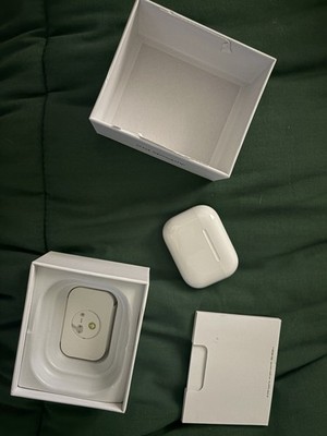 AirPod Pro 3rd Generation Wireless Earbuds And Comes With Charger