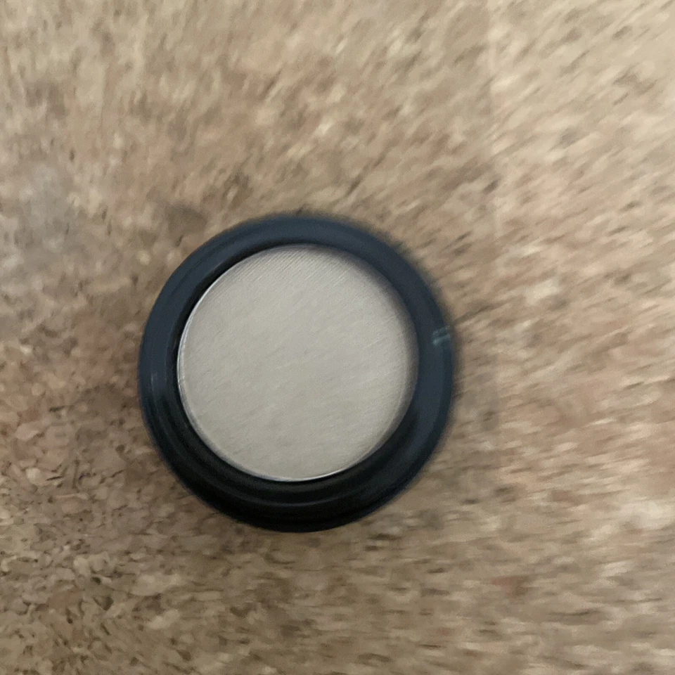 Smashbox Pó de Sombra Única STRIKE 52176 Nova Cor de Maquiagem HTF Beleza Nua - Imagem 3 de 4