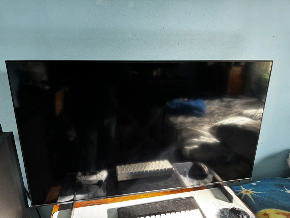 Samsung CU8000 (UN43CU8000FXZA) 43'' 4K UHD HDR LCD Crystal LED Smart TV - Image 4 of 4