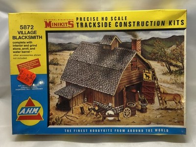 MiniKits A.H.M. HO 5872 Village Blacksmith w/ Interior Accessories NOS SEALED