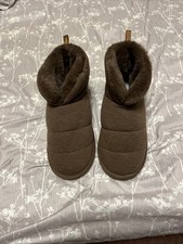 Primark Brand Woman  s Slippers- Size L 9-10-NWOT