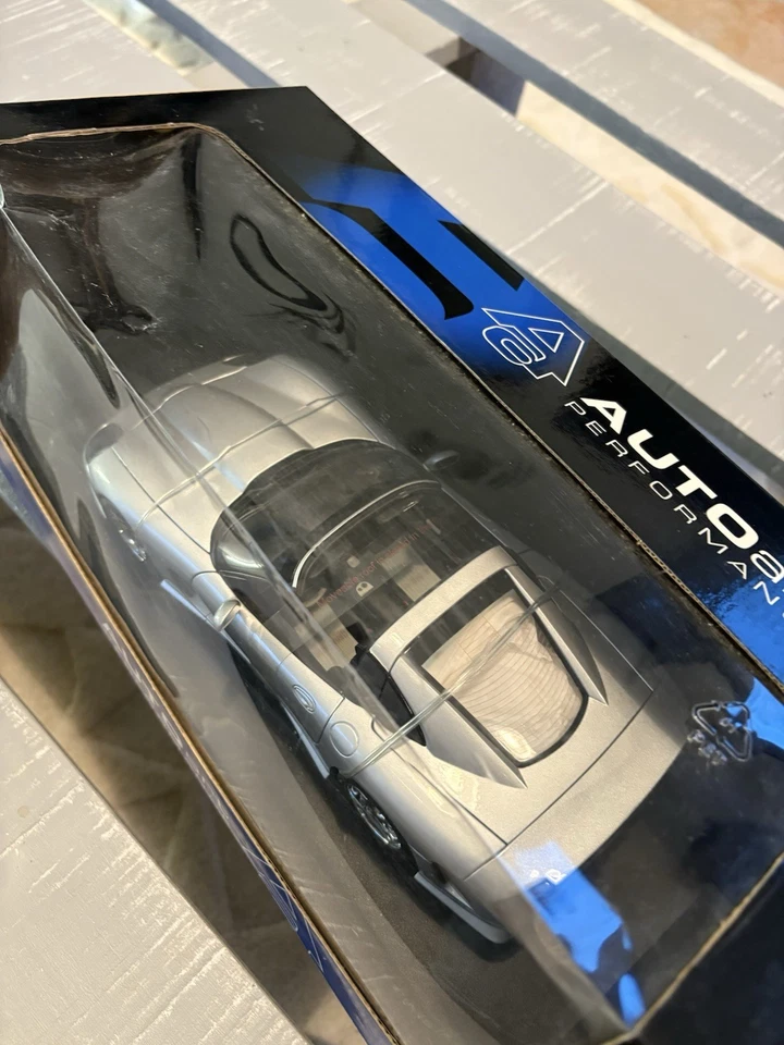 AUTOart 71011 Performance Chevrolet Corvette Callaway C12 Silver 1/18 - Photo 2/3