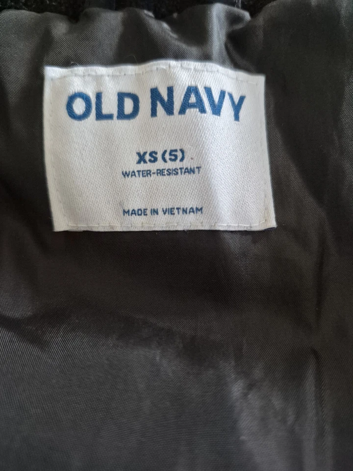 Старый темно-синий пуховик пальто мальчика размер 5 черный полиэстер с подкладкой молнии с капюшоном карманы - Изображение 2 из 4