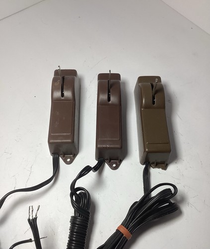 LIONEL VINTAGE THREE AUTOMATIC SWITCH CONTROLLERS WITHOUT LIGHTS NEW L@@K!! - Picture 2 of 5