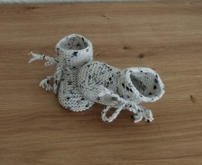 Babyschuhe,gestrickt,Handarbeit,Socken,Geburt,Puppe,Handmade,Fotoshooting