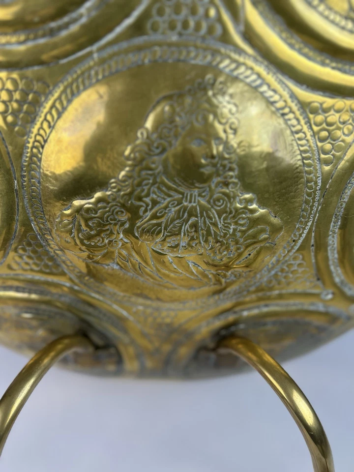 Aplique de pared antiguo de latón Repoussé raro del siglo XIX - 21” candelabro barroco rococó Foto 4 de 4