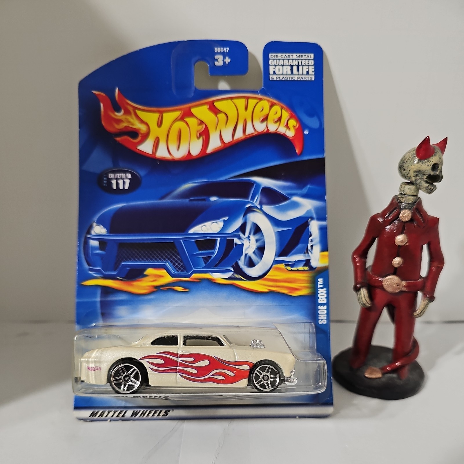 Hot Wheels Shoe Box 2001 Collector No. 117 White