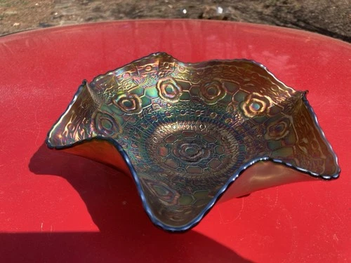 Vintage Green Fenton Carnival Glass Crimped Bowl Captive Rose Pattern