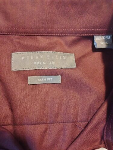 Perry Ellis Premium Slim Fit Burgundy Button Down Shirt Size 16 1/2 32/33 - Picture 3 of 4